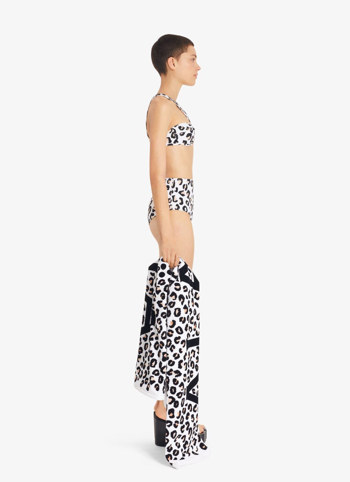 Alaïa Leopard Towel ALAÏA WHITE/BLACK ALAÏA LEOPARD TOWEL